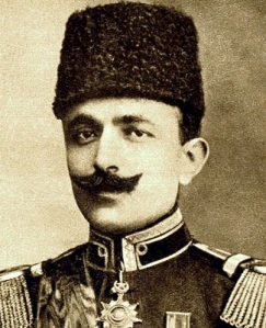 Ο Εμβέρ Πασάς (İsmail Enver Paşa), ηγετικό στέλεχος των Νεοτούρκων και ντε φάκτο ηγέτης της Οθωμανικής Αυτοκρατορίας κατά τον Α΄ΠΠ